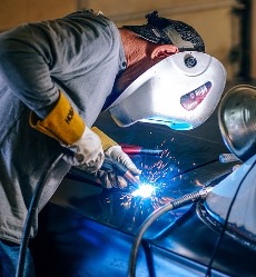 welding car in Wilber NE